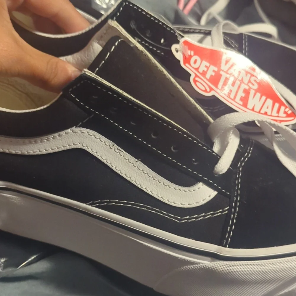 Vans Old Skool Platform Shoe- 4 - Picture 2 of 7